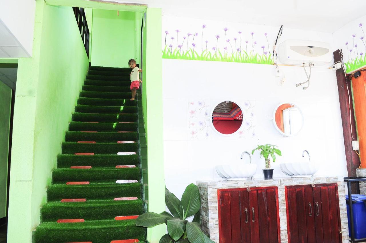 Ali Backpackers Vientiane Dış mekan fotoğraf