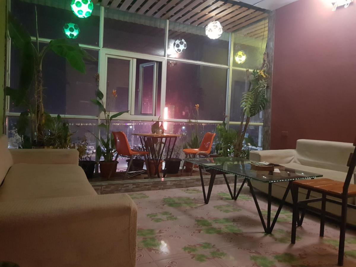 Ali Backpackers Vientiane Dış mekan fotoğraf